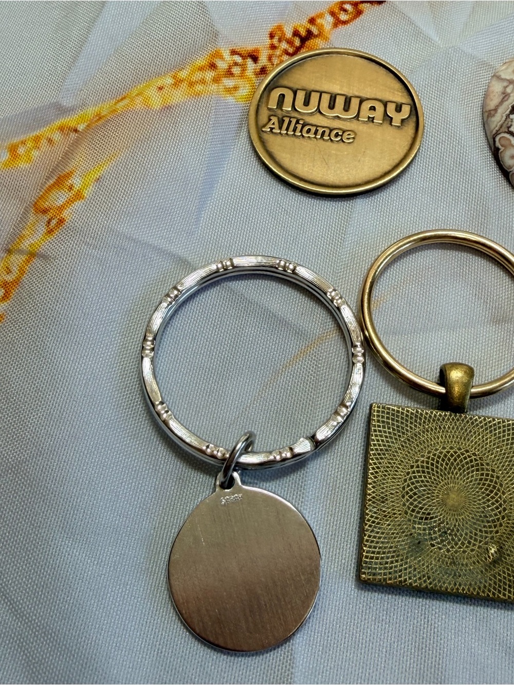 Keychains , token odd lot - Picture 5 of 7